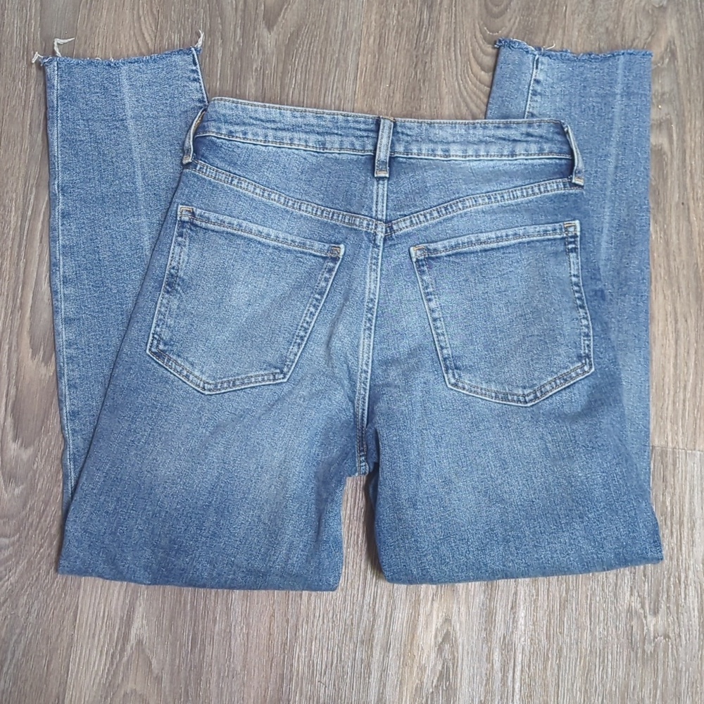 ❤️5/$25 Old Navy Mid-Wash Ankle Jeans - Picture 9 of 9